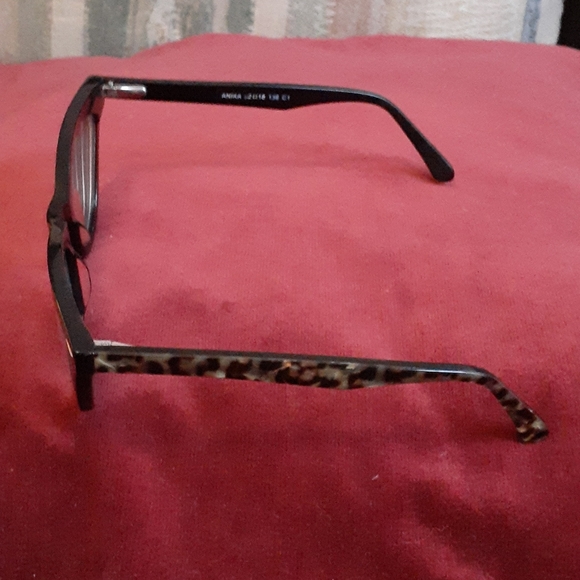 Eyeglasses, retro classic. - Picture 2 of 3